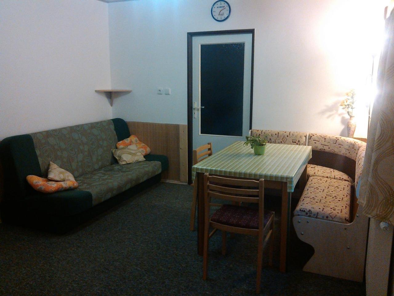 Apartmany Kuratko Benecko Bagian luar foto